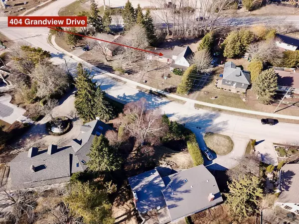 Meaford, ON N4L 1J5,404 Grandview DR