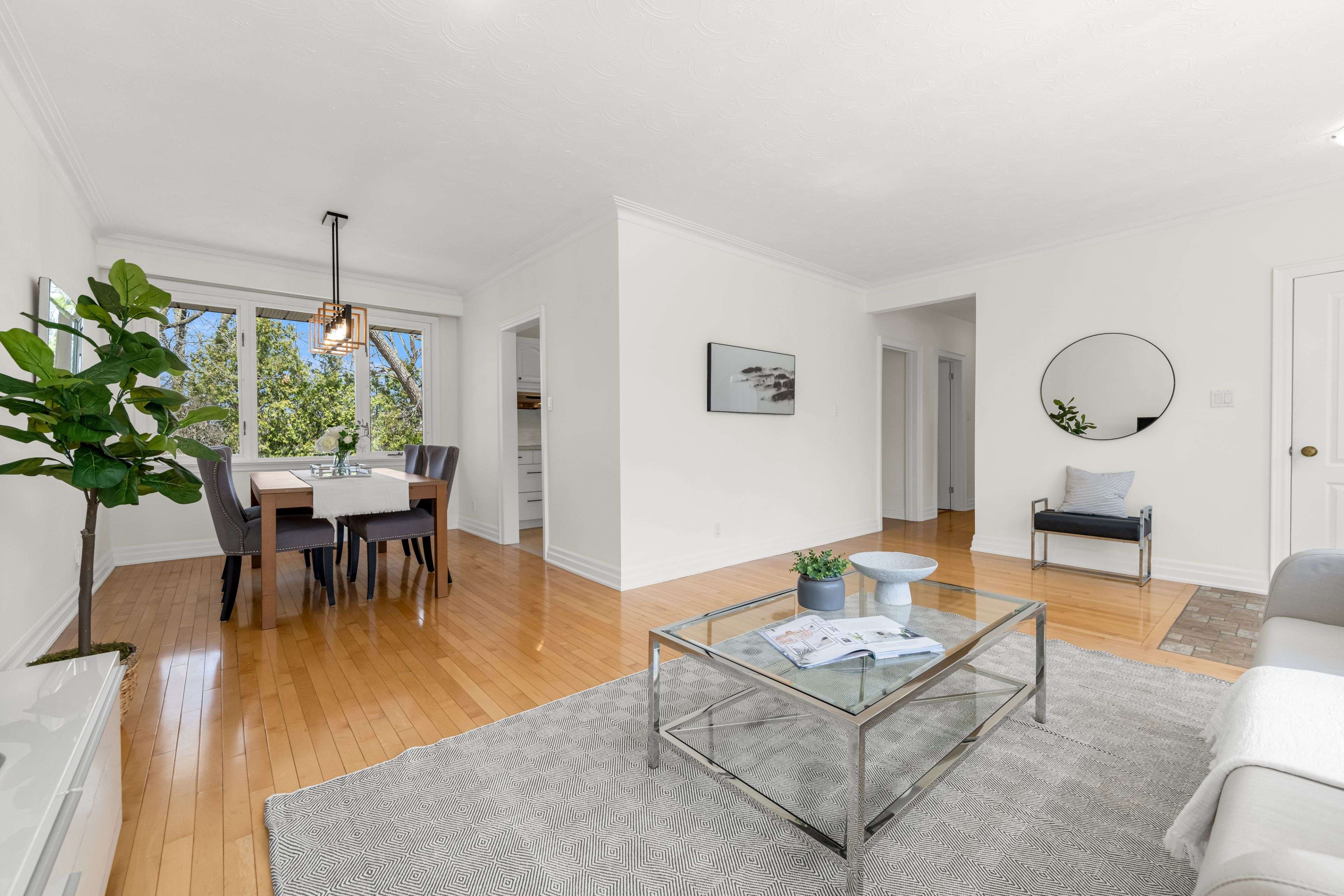 Oakville, ON L6L 4L7,441 VALLEY DR