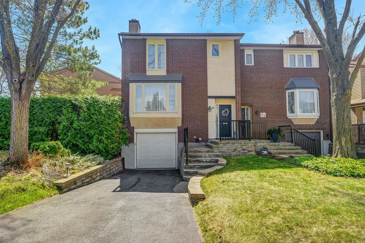 Hunt Club - Windsor Park Village And Area, ON K1V 9X8,32 Gillespie CRES