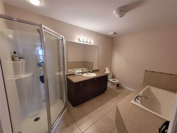 Hamilton, ON L9K 0B1,441 Stonehenge DR #33