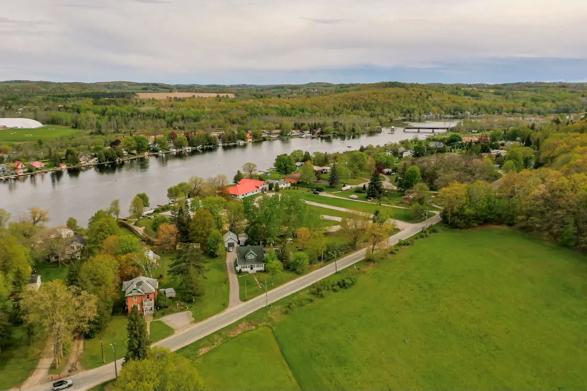 Trent Hills, ON K0L 1Y0,164 Front ST W