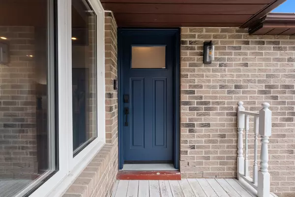 Ajax, ON L1T 2J3,136 Chatfield DR