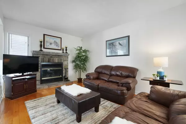 Kanata, ON K2K 2J5,114 Acklam TER