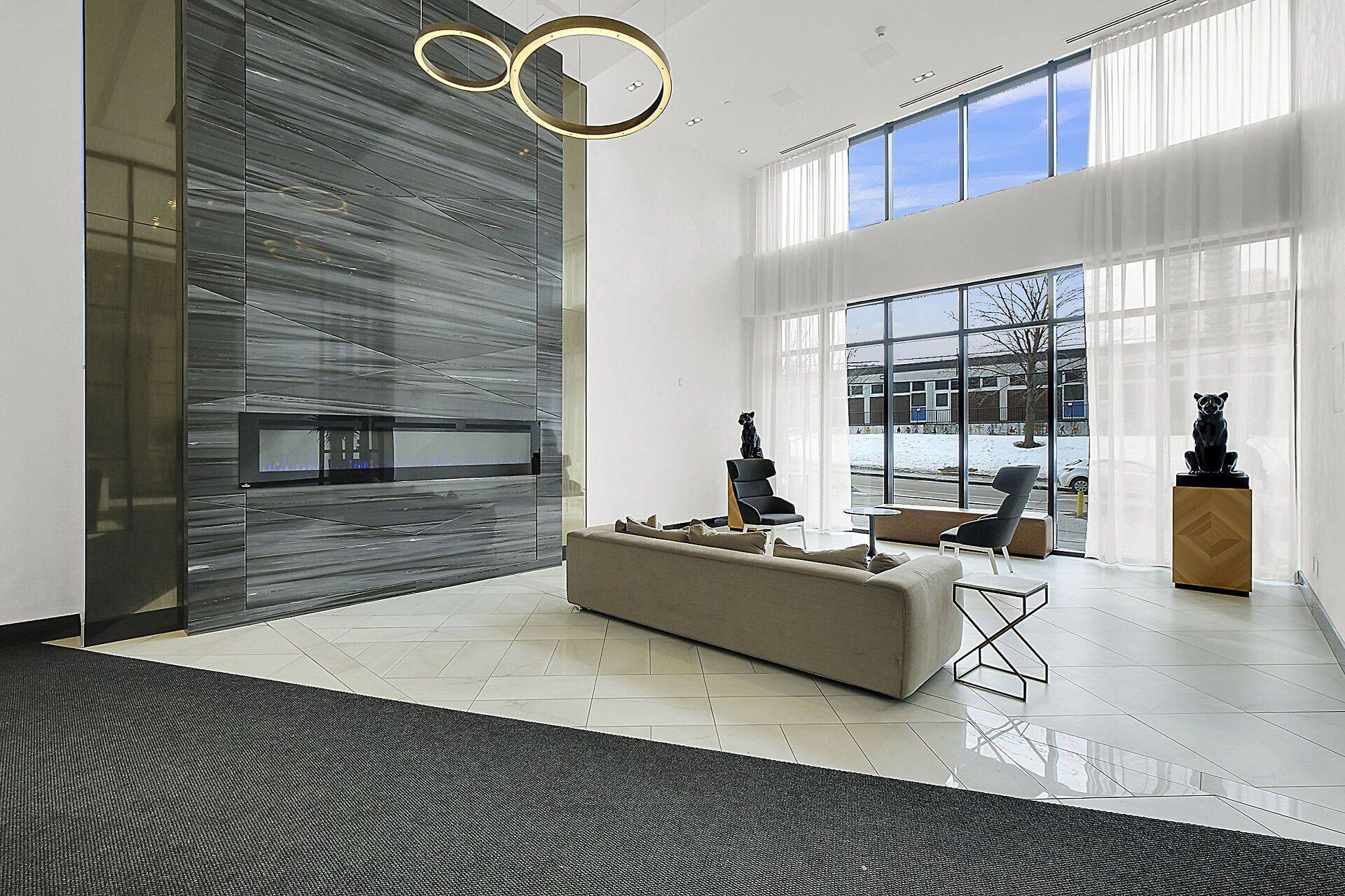 Ottawa Centre, ON K1R 0C5,255 Bay ST #709
