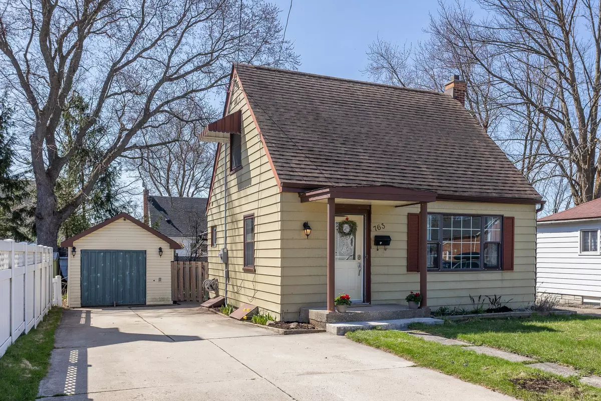 Owen Sound, ON N4K 1G6,763 6th ST E