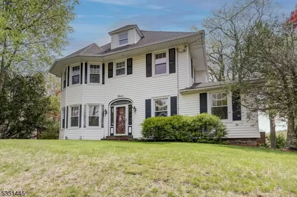 12 Linwood Ter, Caldwell Boro Twp., NJ 07006