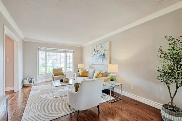 Pickering, ON L1X 2N2,1594 Dellbrook AVE