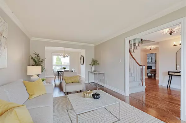 Pickering, ON L1X 2N2,1594 Dellbrook AVE