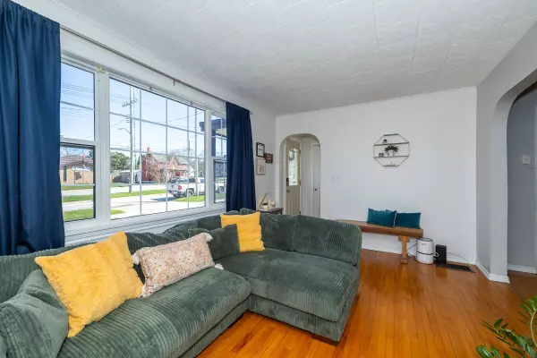 Owen Sound, ON N4K 1G6,763 6th ST E