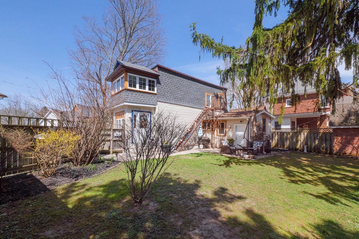 Owen Sound, ON N4K 1C4,155 5th St. A ST E