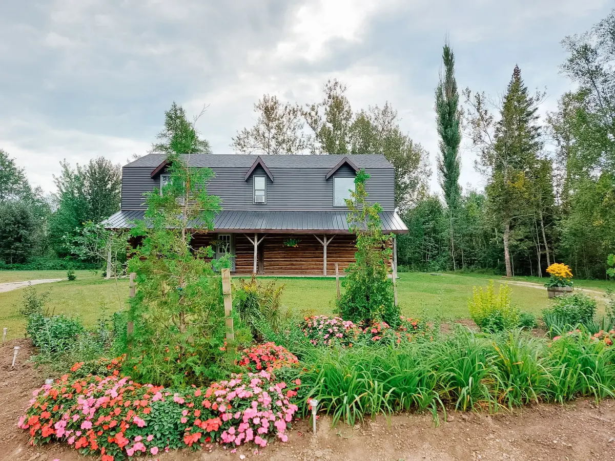 South Bruce Peninsula, ON N0H 2G0,808 Main ST