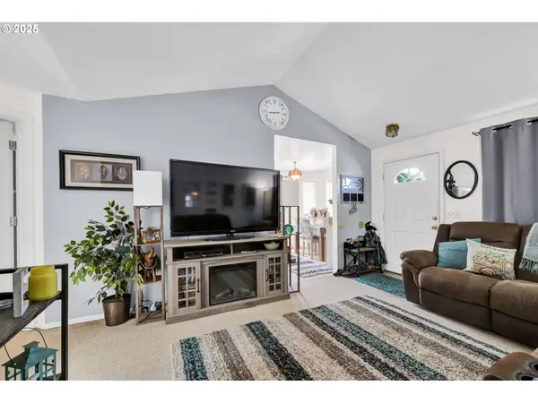 5911 A ST, Springfield, OR 97478