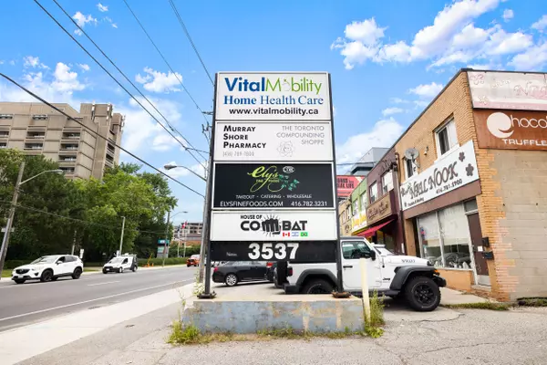 Toronto C04, ON M6A 2C7,3537 Bathurst ST