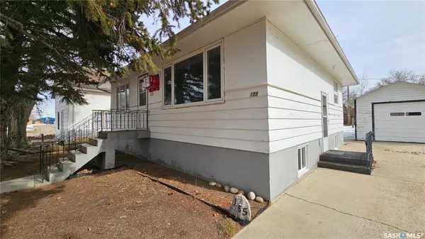 155 Centre STREET, Fox Valley, SK S0N 0V0