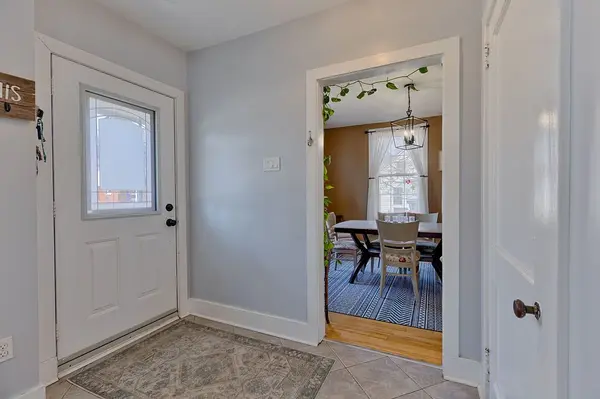 Deep River, ON K0J 1P0,18 Wolfe AVE