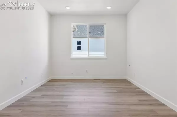 Monument, CO 80132,16827 Starfall DR