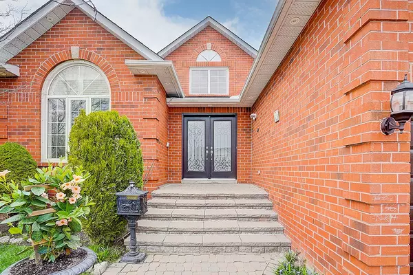 Pickering, ON L1V 6L5,354 Rouge Hill CT