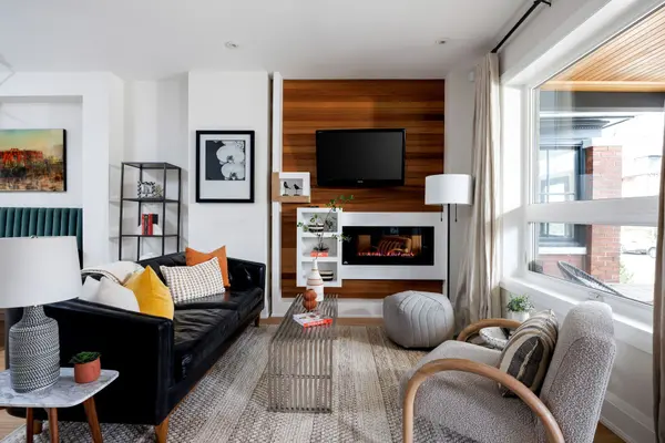 Toronto W01, ON M6R 1H2,145 Galley AVE