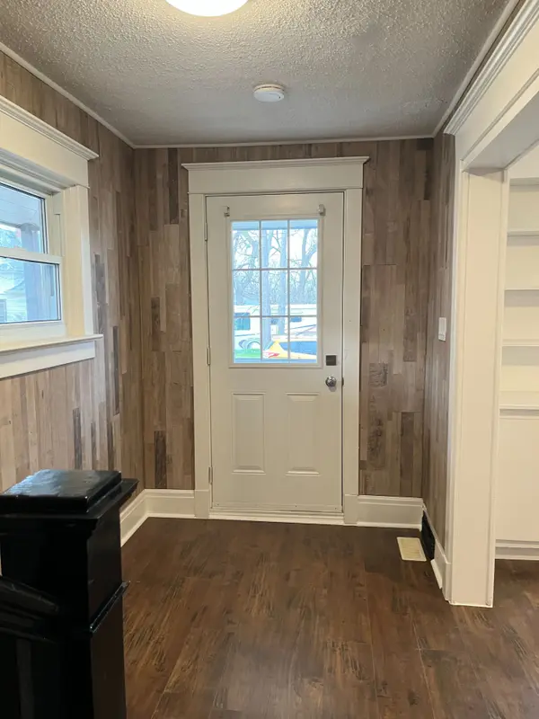 Quinte West, ON K8V 5H8,128 Maclellan AVE W