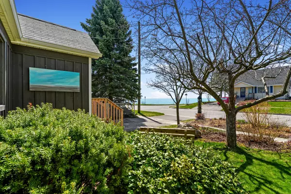 Cobourg, ON K9A 2W6,130 Burnham ST