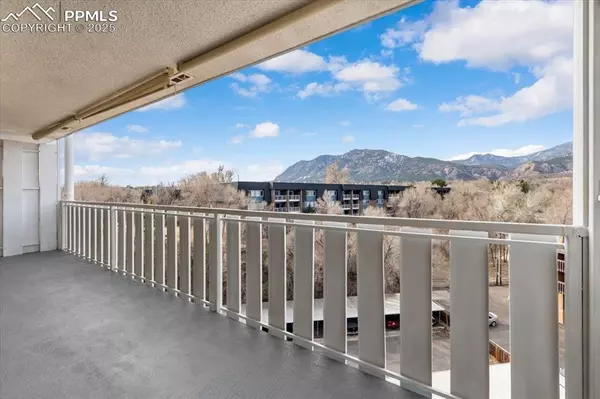 Colorado Springs, CO 80905,900 Saturn DR #702