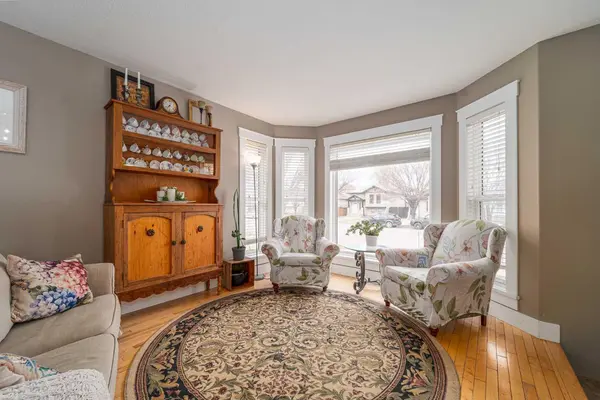 Coaldale, AB T1M 1R5,1963 parkside BLVD