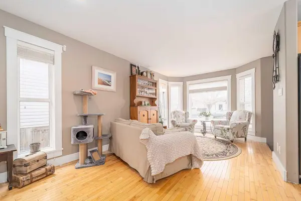 Coaldale, AB T1M 1R5,1963 parkside BLVD