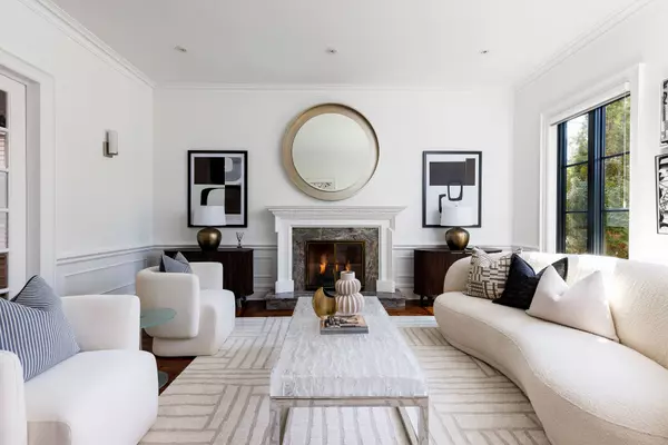 Toronto C09, ON M4T 1K8,192 Glenrose AVE