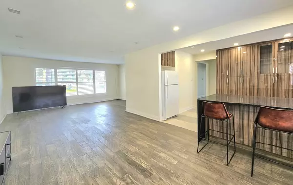 Toronto E08, ON M1M 1J2,40 Hill CRES