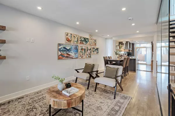 Toronto E03, ON M4J 3V1,66 Marlow AVE