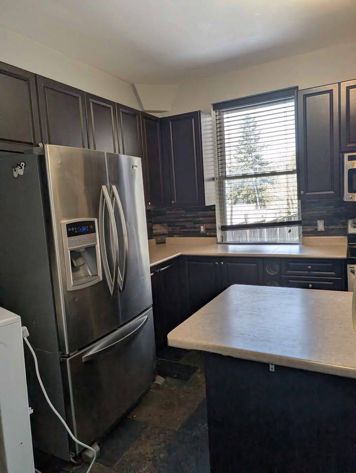 London East, ON N5Y 3J1,572 Oxford ST E #Main