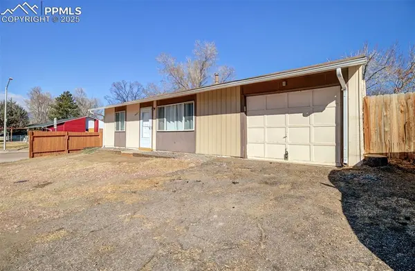 3467 Springnite DR, Colorado Springs, CO 80916