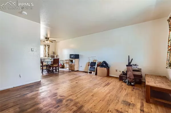 Colorado Springs, CO 80910,810 S Circle DR