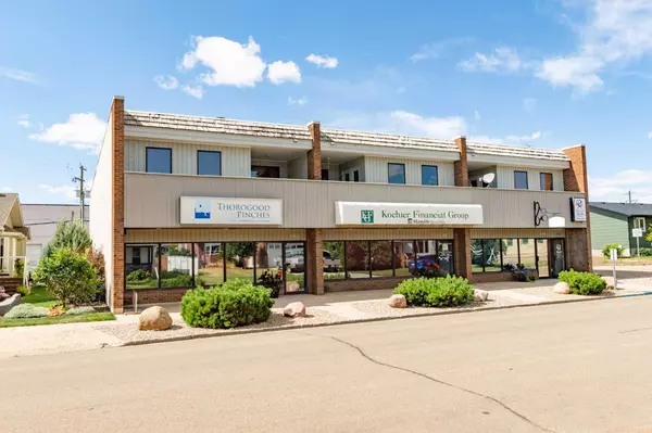 4814 49 ST, Stettler, AB T0C 2L1