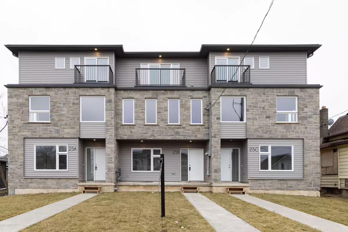 St. Catharines, ON L2P 2B8,25B Oakdale AVE