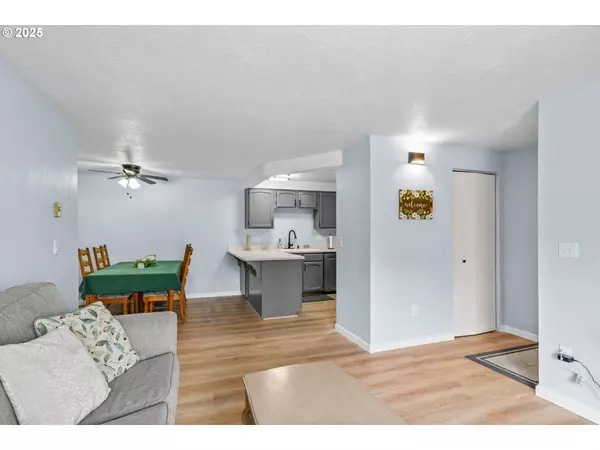 Springfield, OR 97477,650 HARLOW RD #233