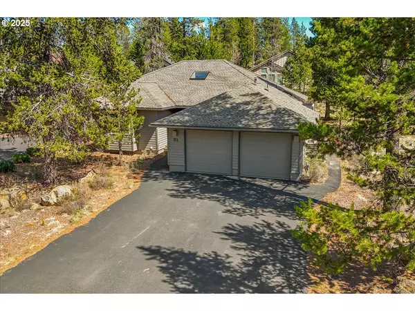 18144 MAURY MOUNTAIN LN, Sunriver, OR 97707