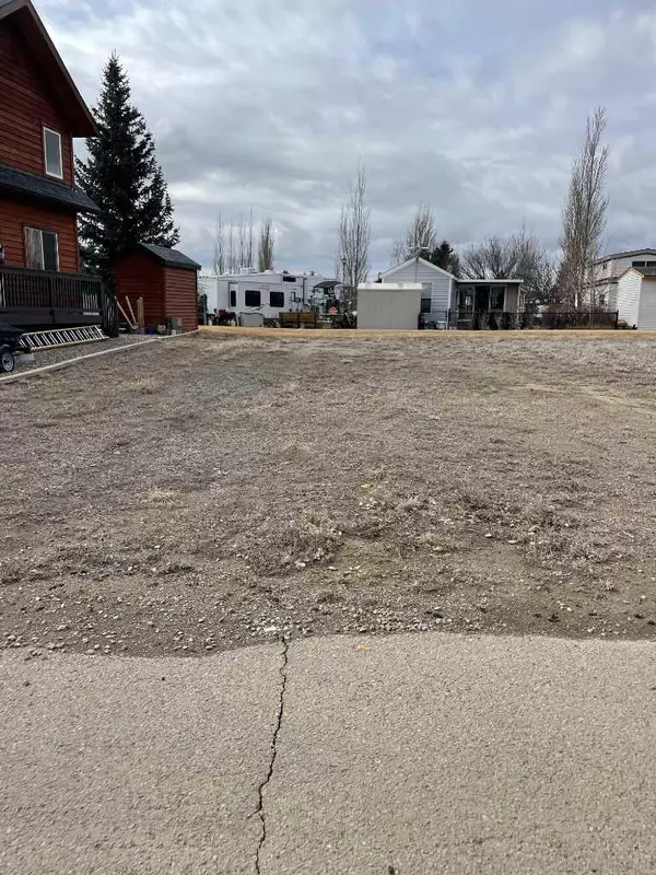 Rural Vulcan County, AB T0L 1G0,75 White Pelican way