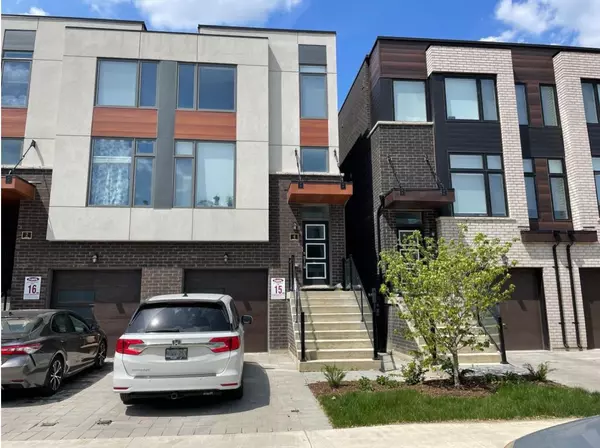 4 Wild Rose GDNS, Toronto W04, ON M6L 0A5