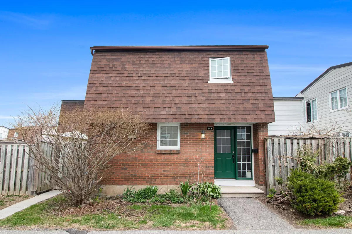 Mooneys Bay - Carleton Heights And Area, ON K2C 3M7,543 East Orkney Private #120