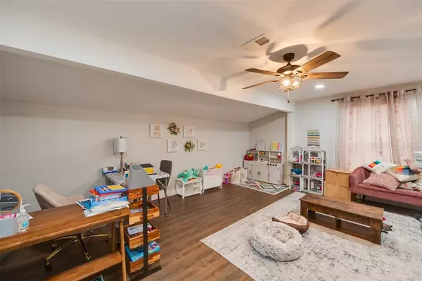 Midlothian, TX 76065,105 N 6th Street