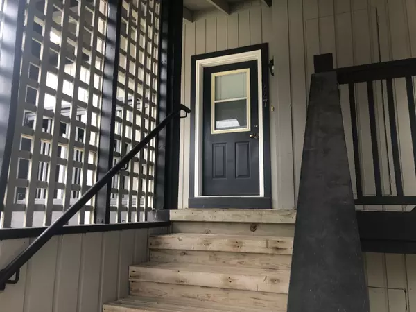 Collingwood, ON L9Y 5C7,447 Mariners WAY