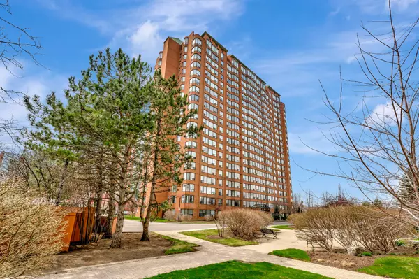 Burlington, ON L7S 2J3,1270 Maple Crossing BLVD #1610