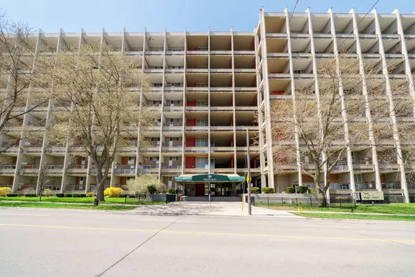 Hamilton, ON L8K 5N2,350 Quigley RD #424