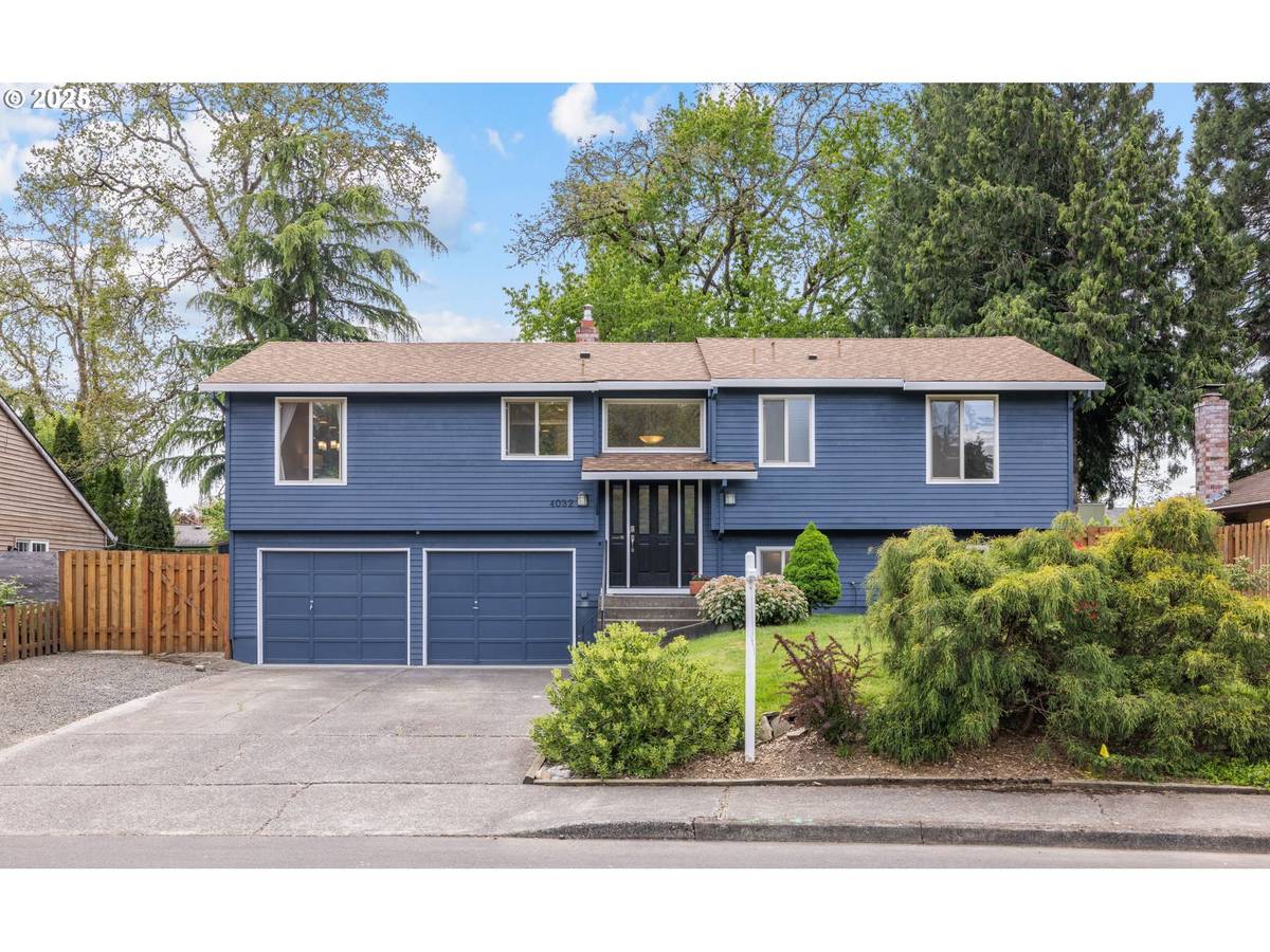 Hillsboro, OR 97124,4032 NE MEADOW LN