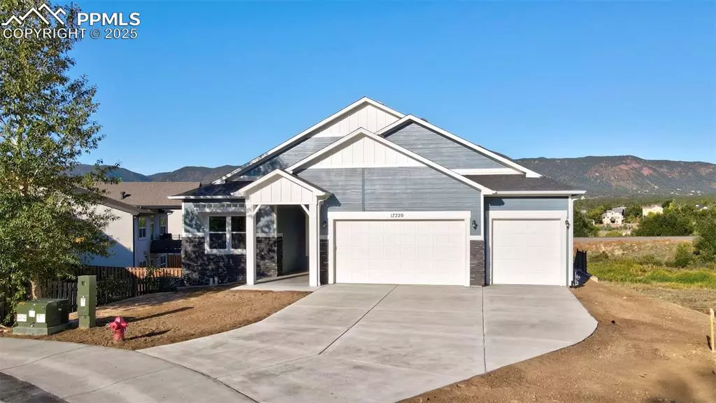 Monument, CO 80132,17220 Snowwood DR