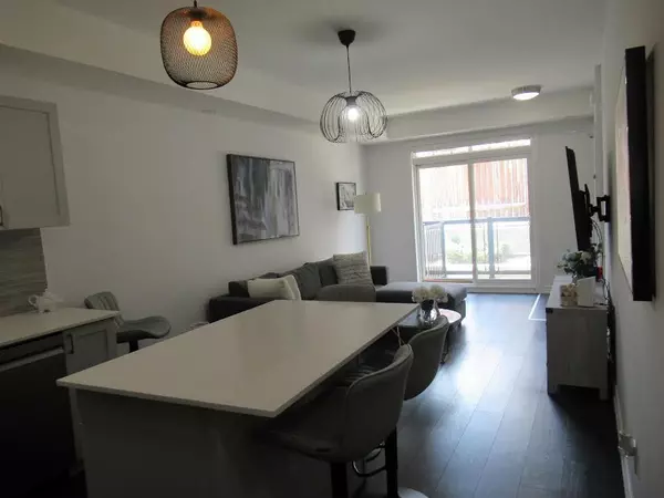 Vaughan, ON L4L 0H8,196 Pine Grove RD #13