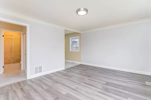 Hamilton, ON L8H 5V9,80 Glennie AVE