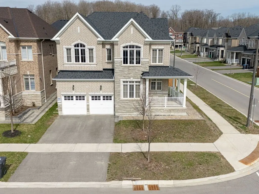 Caledon, ON L7C 4G2,52 Albert Spencer AVE