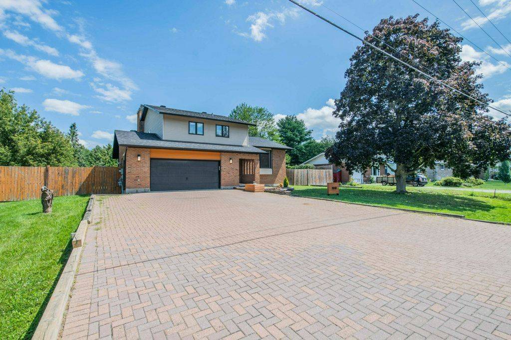 Stittsville - Munster - Richmond, ON K0A 2Z0,100 Lennox ST